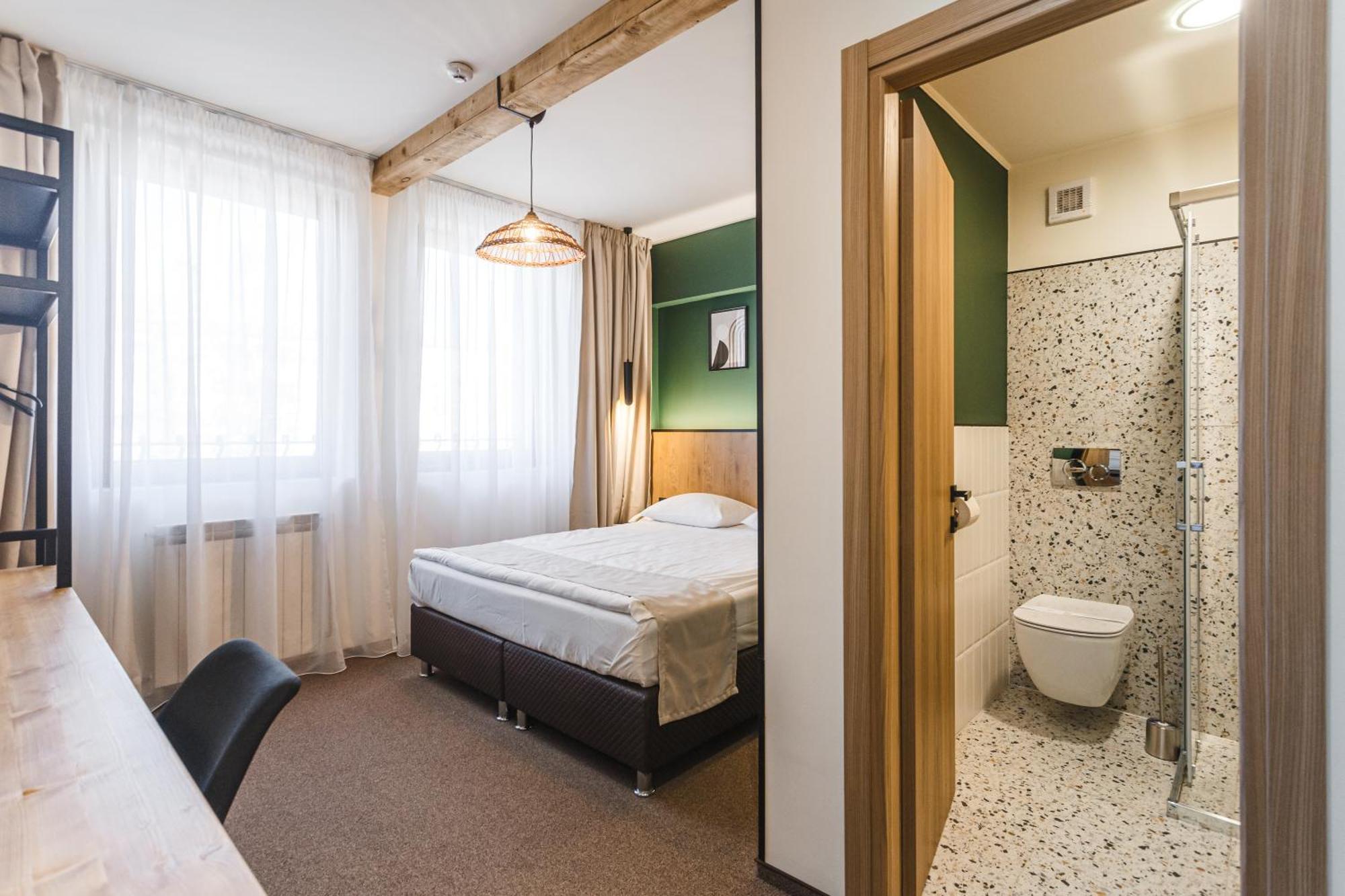 Stokker Hotel Oradea Buitenkant foto