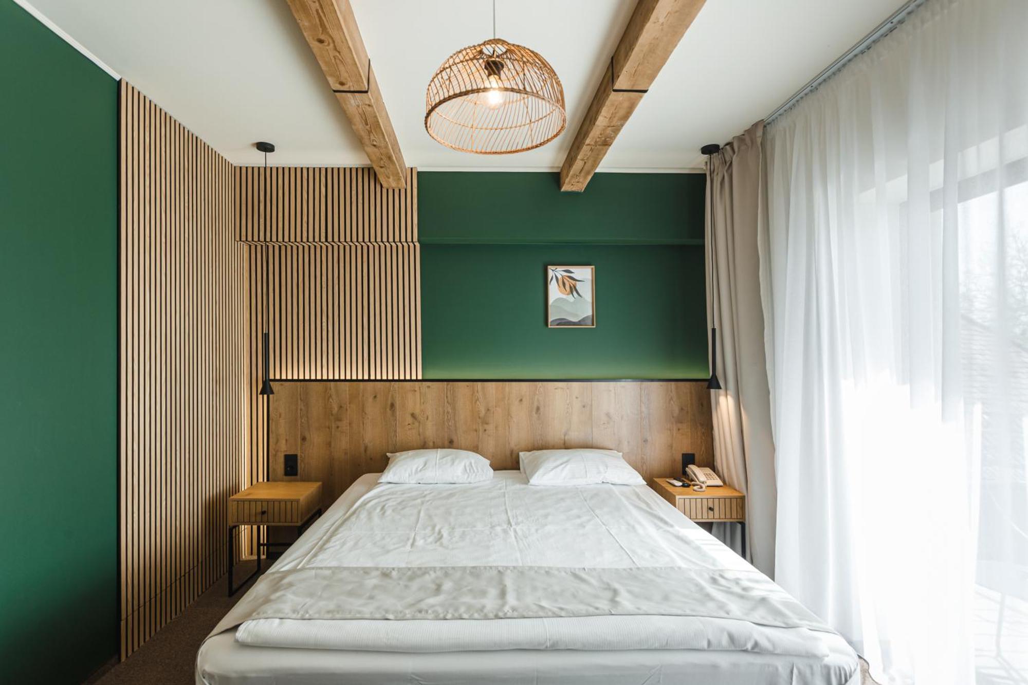 Stokker Hotel Oradea Buitenkant foto